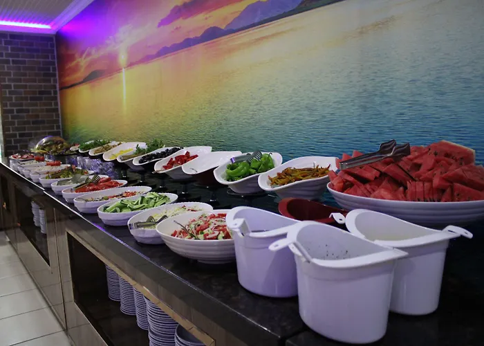 Bin Billa 3* אלאניה